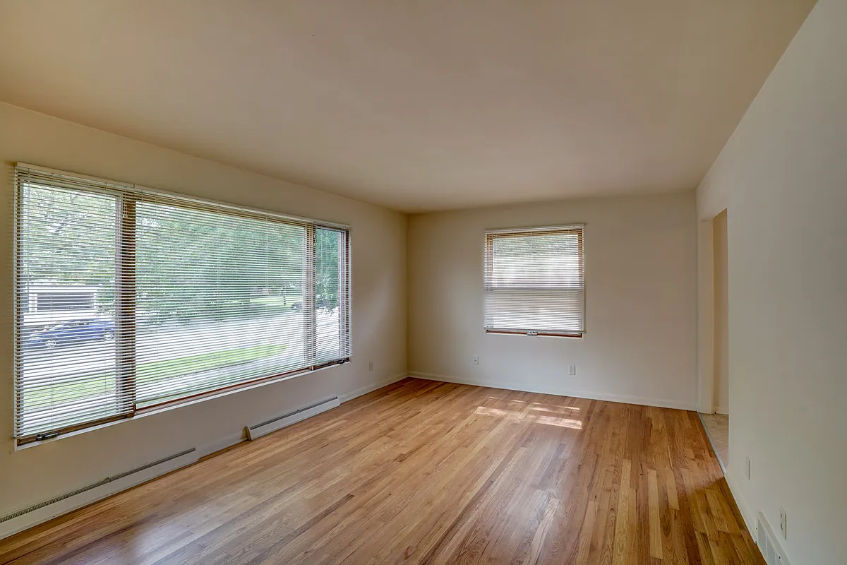 Building Photo - 410 Berwyn Dr #2