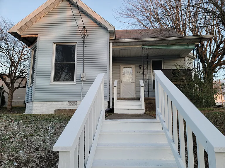 707 N 3rd St — Photo 8
