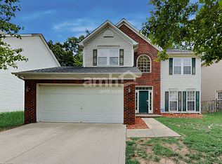 6530 Harburn Forest Dr, Charlotte, NC 28269