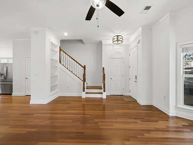 89 W Carolina Ave — Photo 6