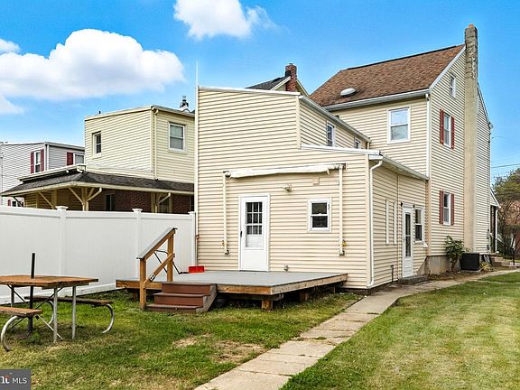 5th image of 3024 Oley Turnpike Rd