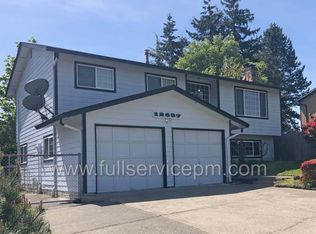 12637 SE 215th St, Kent, WA 98031