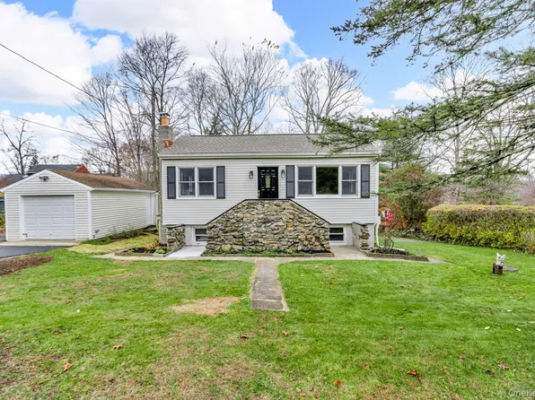 21 Reading Road, Patterson, NY 12563