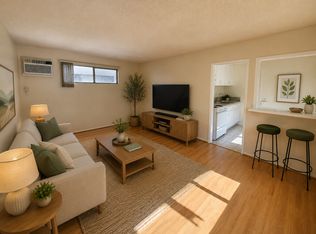 7252 Jordan Ave #2, Canoga Park, CA 91303