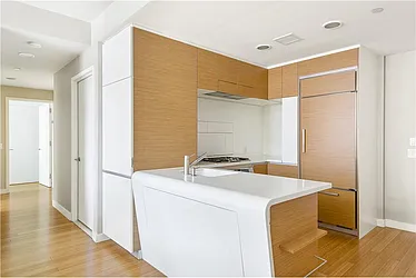 Rented by R New York