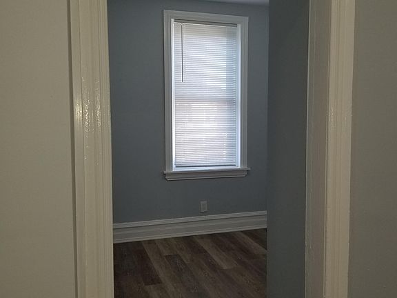 3rd image of 5909 Haverford Ave Floor 1