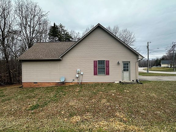 4th image of 150 Arey Ct