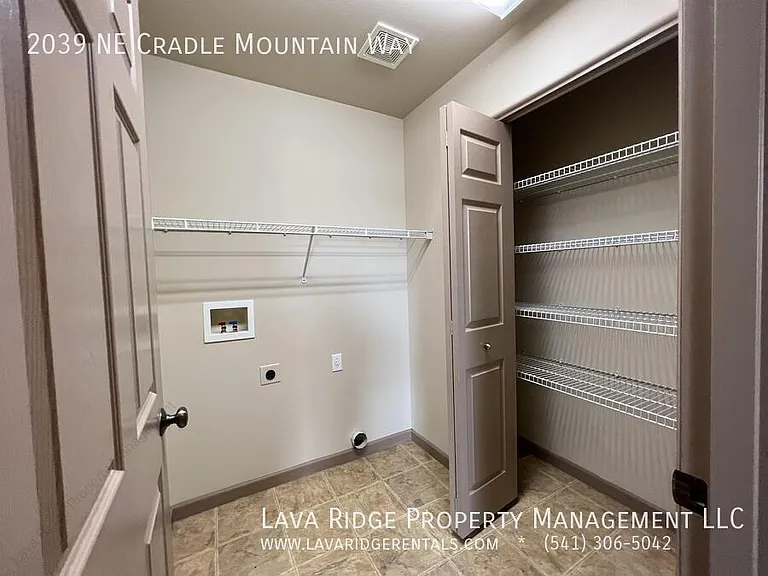 2039 Cradle Mountain Way — Photo 13