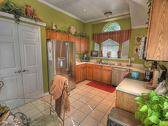 3rd image of 6606 Towerwood Dr