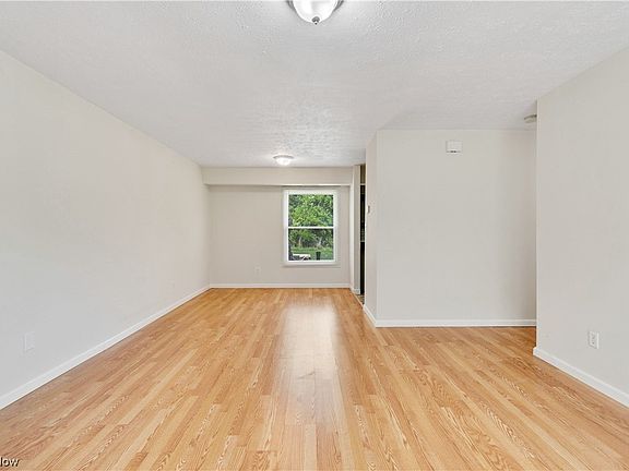 5th image of 255 Ivy Hill Ln #E-44