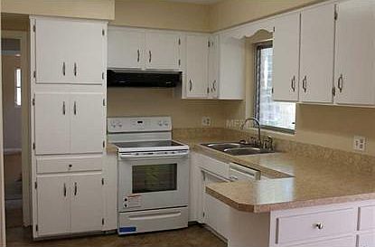 5th image of 1541 San Roy Dr