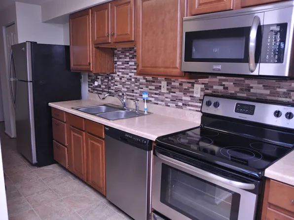 700 Heather Ridge Dr Unit K, Frederick, MD 21702