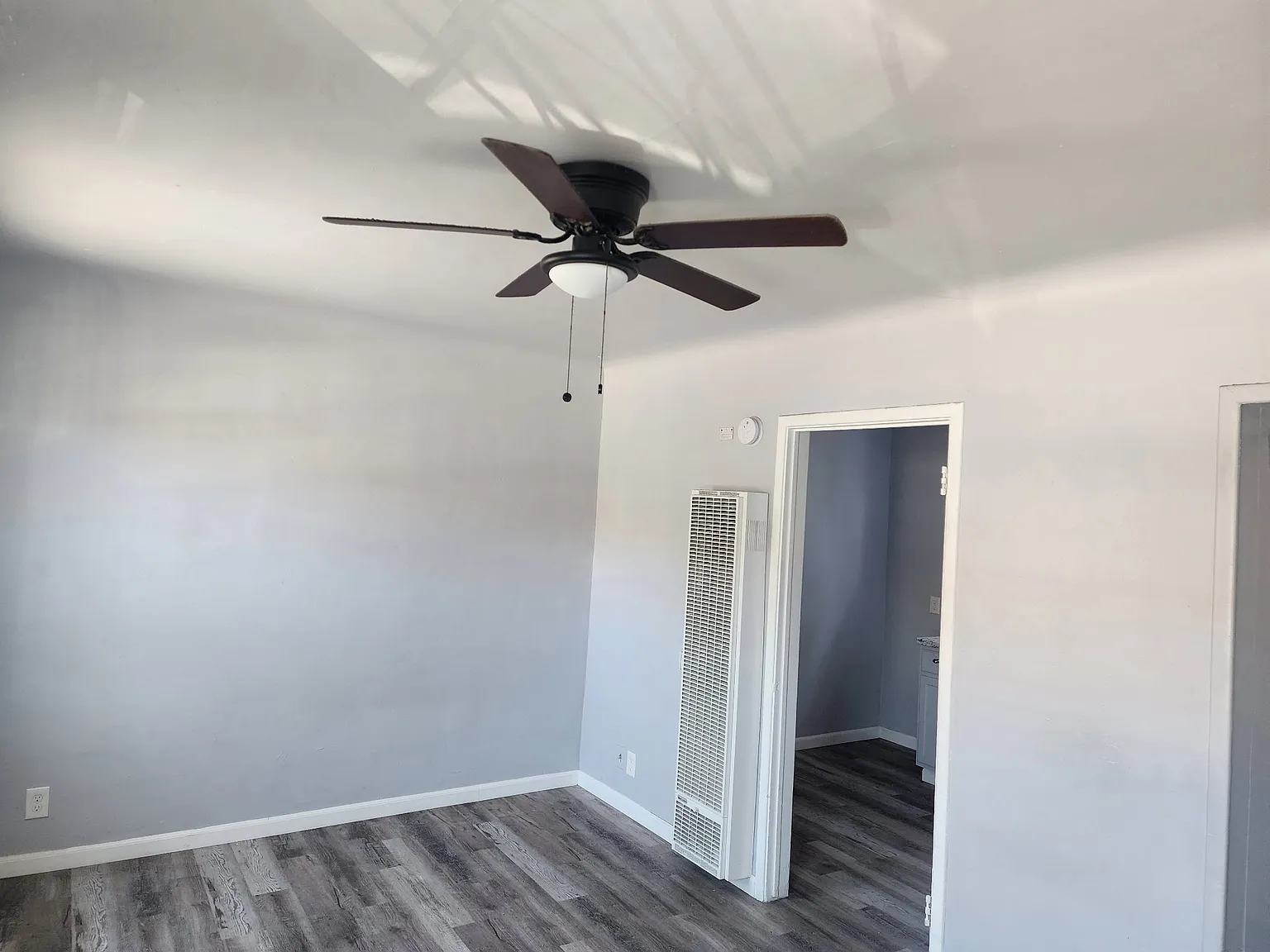 Studio, 500 sqft, $1,595 — Photo 3