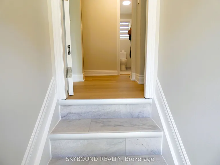 98 Barton St #2 — Photo 27