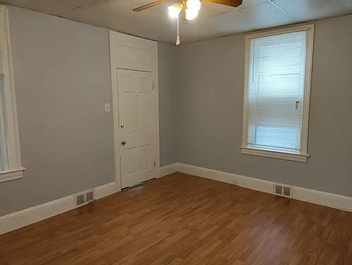 2522 Beaver Ave Photo 1