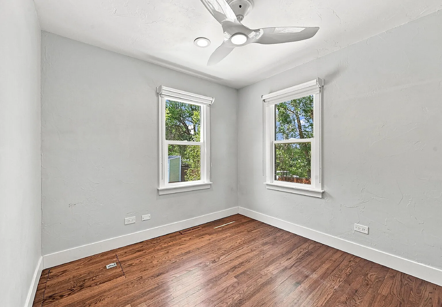 2 bed, 1.0 bath, 600 sqft, $2,341 — Photo 4