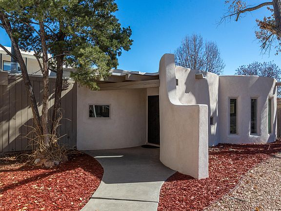 5th image of 3212 Calle De Estella NW
