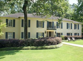 2301 Hunters Cv, Vestavia, AL 35216