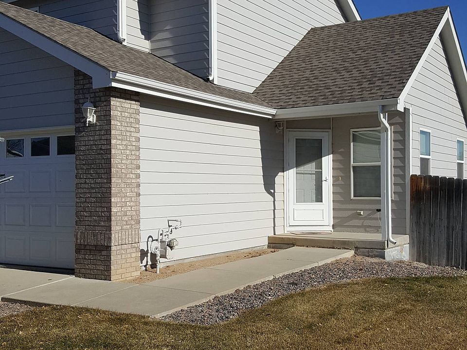 1st image of 401 Lilac Ave
