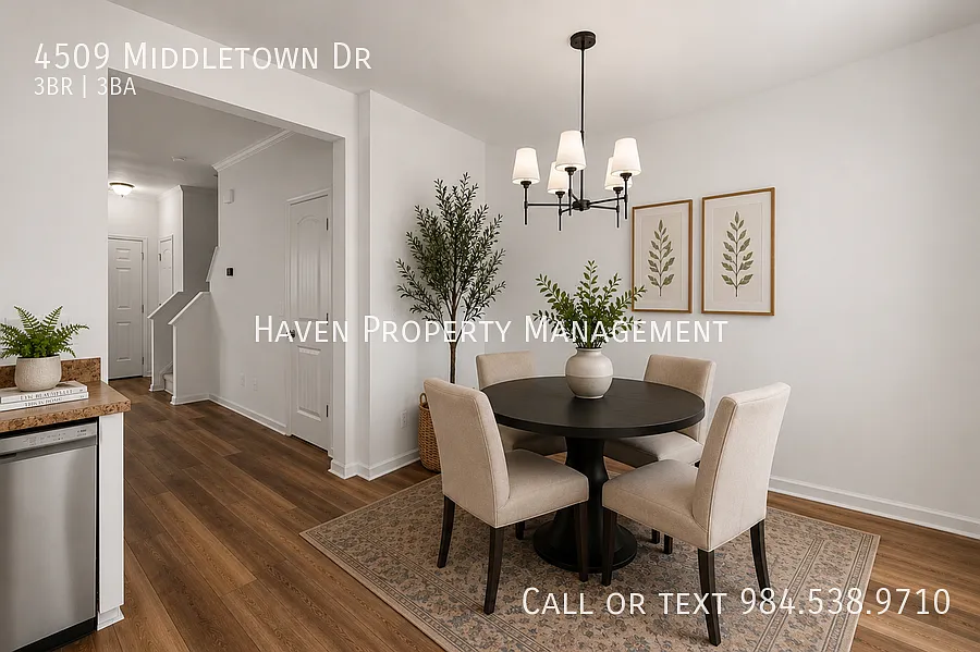 Charming & Freshly Updated 3BR Townhome in Shearon Farms! — Photo 2
