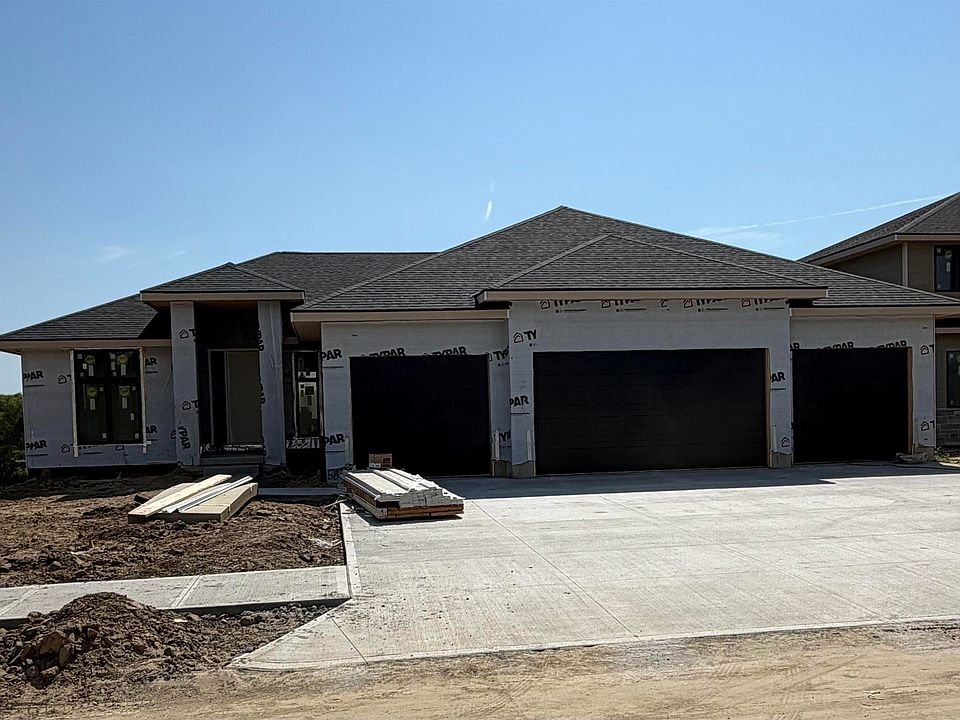 1st image of 5837 N 214th Avenue Cir