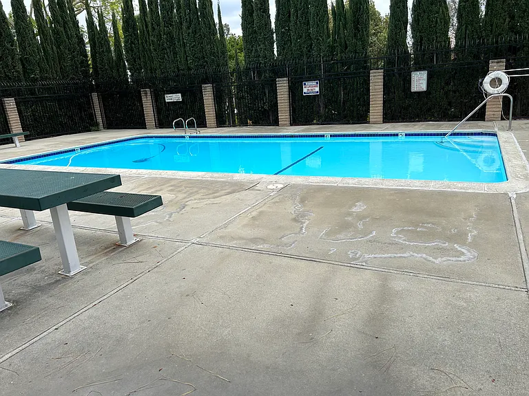 1260 N Avenida Conejo #2 — Photo 20