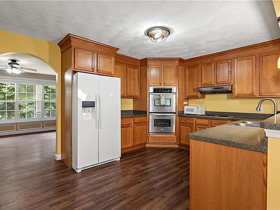 5th image of 5096 Rochelle Rd