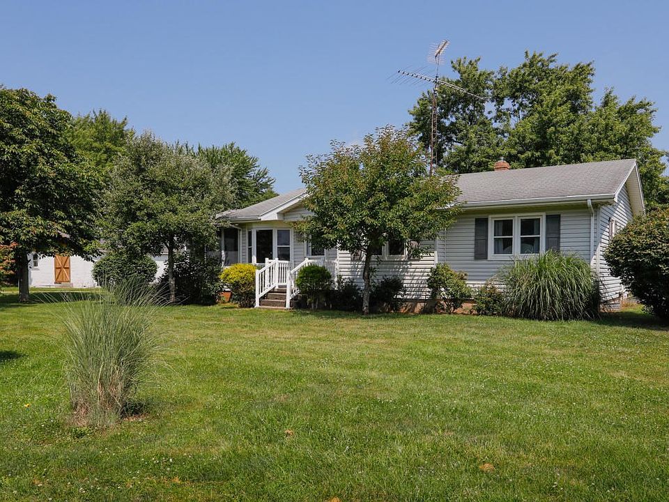 29138 Redfield St-101