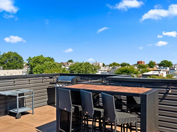 281 Central Avenue image 15 of 17