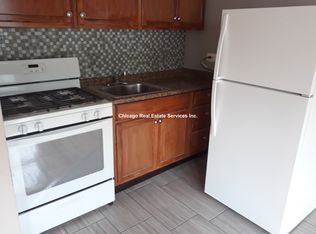 5662 N Ridge Ave, Chicago, IL 60660