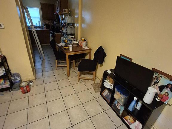 5th image of 213 S Bentalou St
