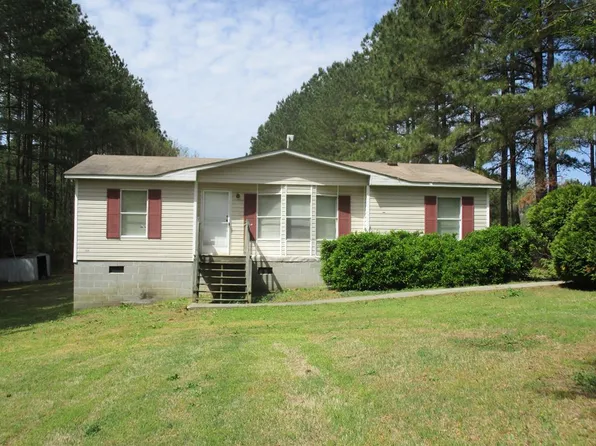 683 Twin Cedar Rd, South Hill, VA 23970