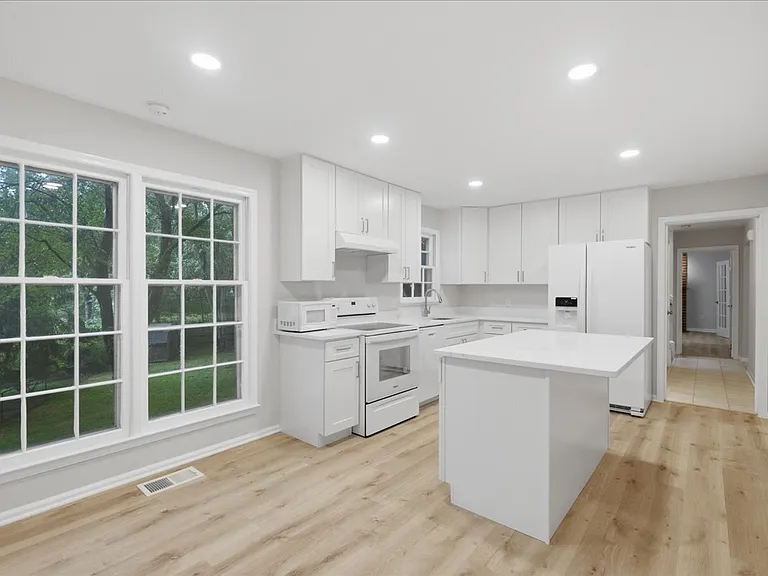 4120 Nutwood Way — Photo 15