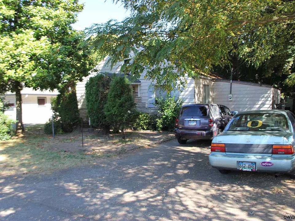 2nd image of 1095 Clearview Ave NE #204