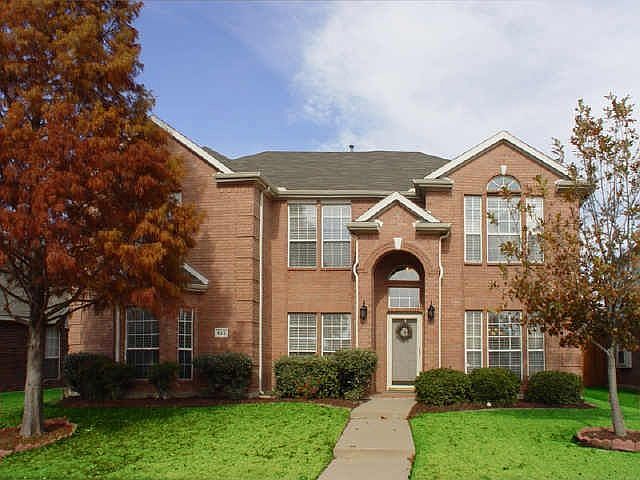 1st image of 425 Kyle Ln