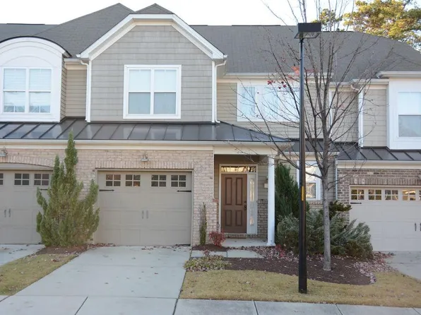 1066 Kingston Grove Dr, Cary, NC 27519
