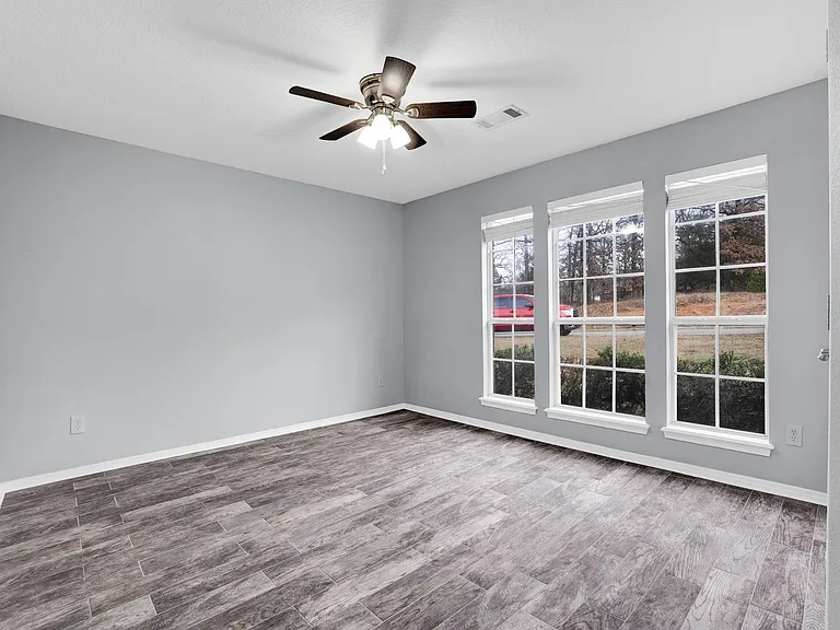 3401 Kinross Dr — Photo 5