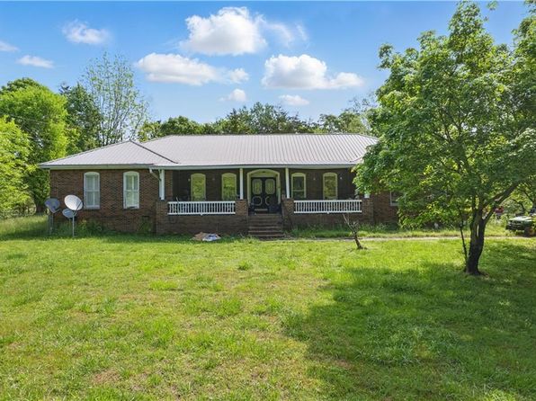 1009 Liberty Church Rd NE, Ranger, GA 30734