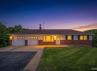 6525 Antire Rd, High Ridge, MO 63049
