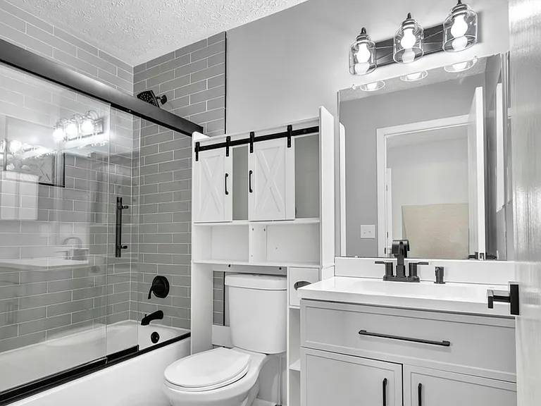 8472 Kingsley Dr — Photo 14