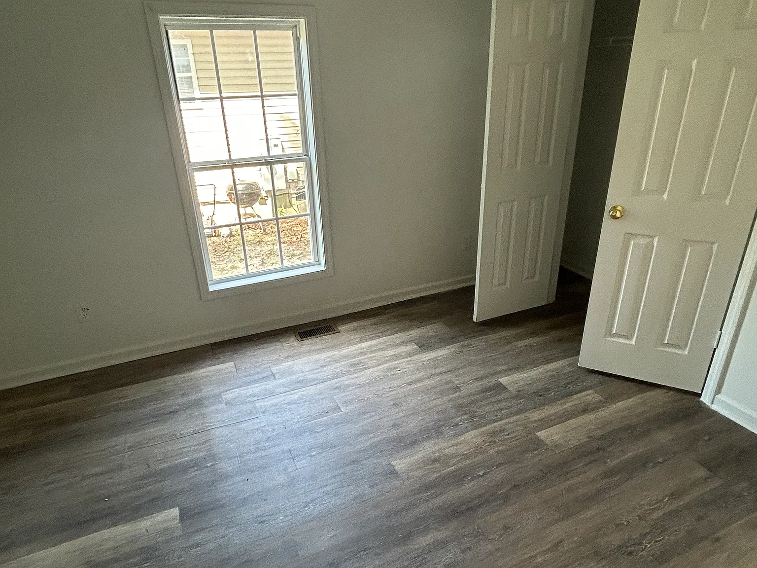 3 bed, 872 sqft, $1,450 — Photo 4