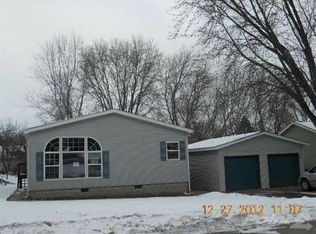 110138 Stanford Cir, Chaska, MN 55318