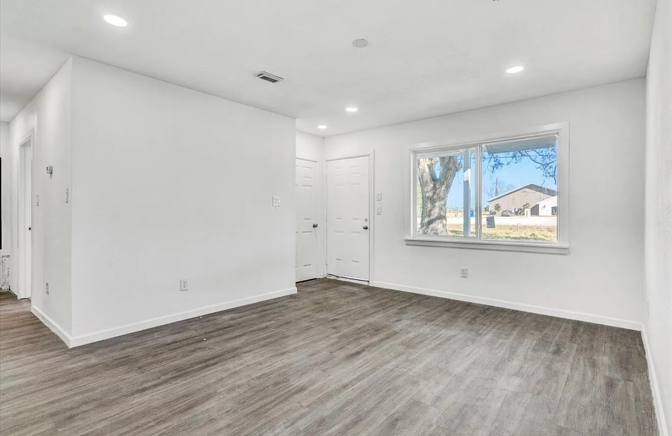 Childers Dr, Orange — Photo 4