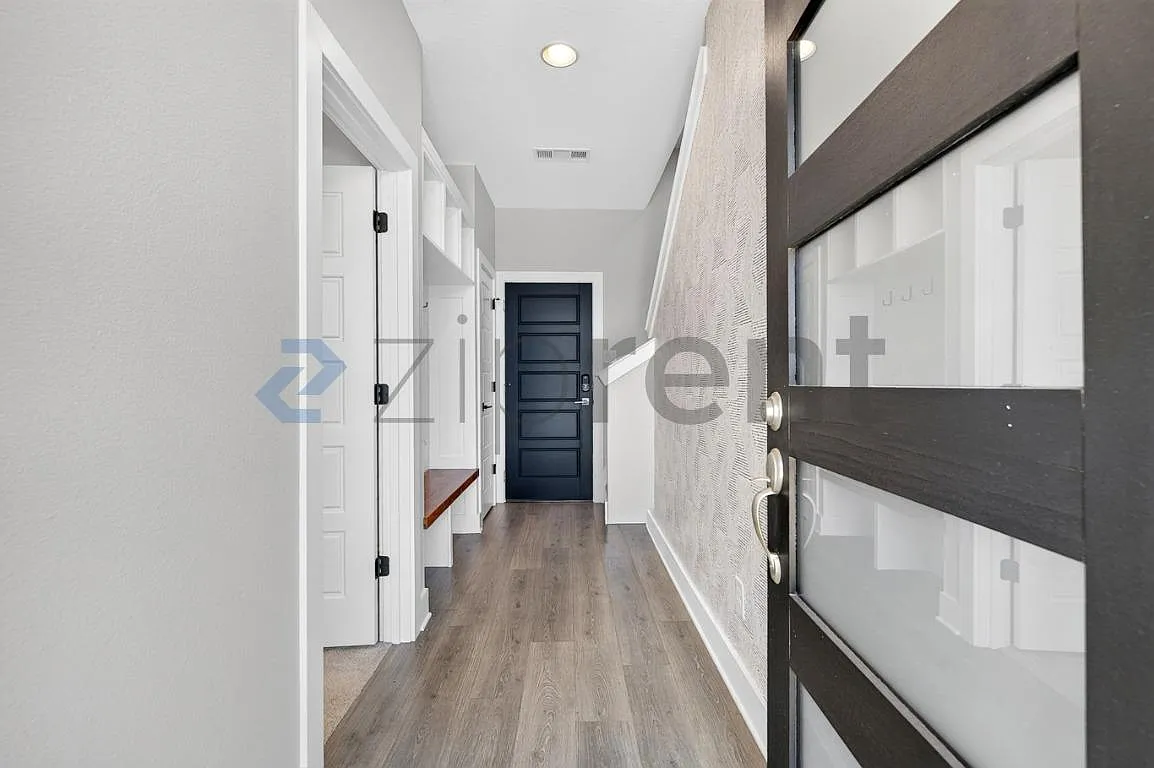 Frisco Heights Addition — Photo 4