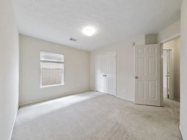 427 Northvalley Dr — Photo 23