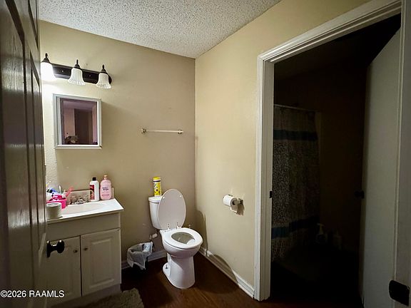 4th image of 300 Cantal Dr