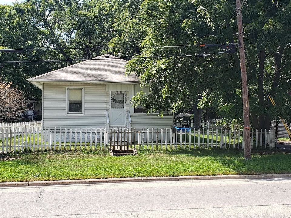 1st image of 929 S River St #931