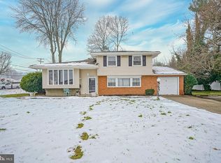 1 Princeton Dr, Delran, NJ 08075