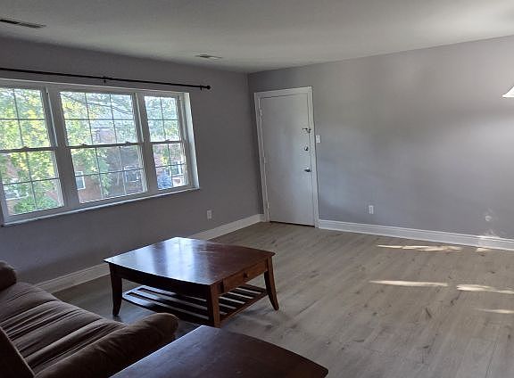 2nd image of 4050 Forest Hill Ave #35