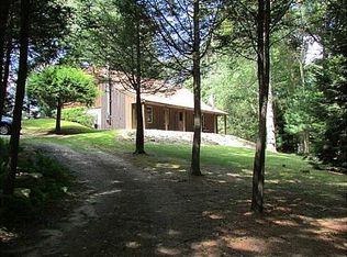 8 Aldrich Rd, Glocester, RI 02857